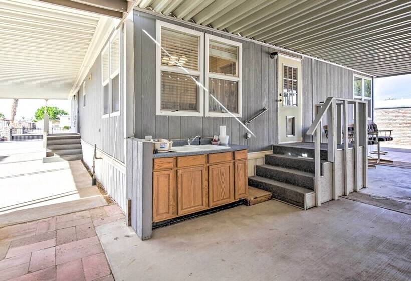 Cozy Yuma Retreat W/ Furnished Patio & Grill!