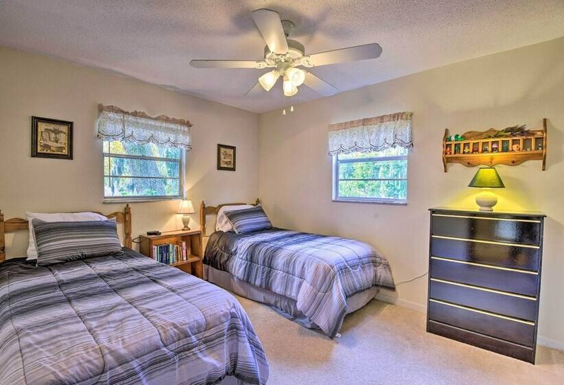 Daytona Area Home ~ 3 Mi To Beach: Swim & Explore!