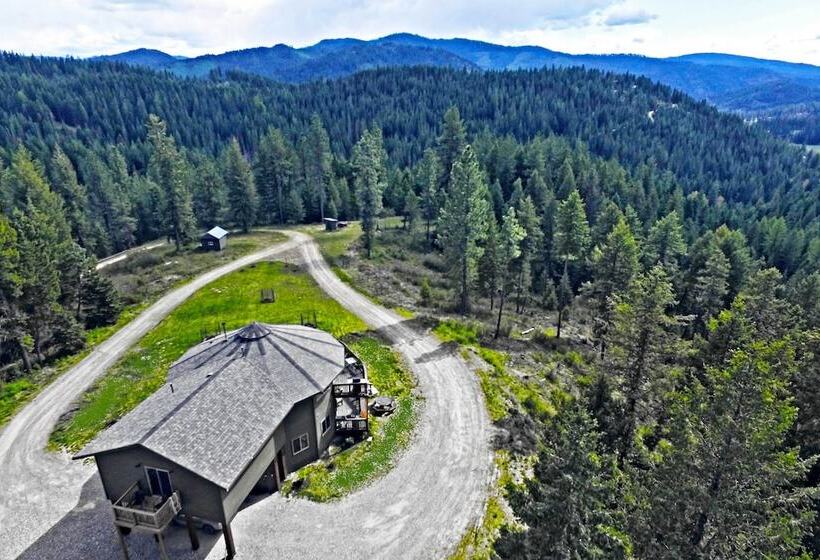 Coeur D Alene Nature Retreat W/ Stunning Views!