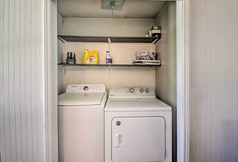 Dog Friendly Fayetteville Home W/ Hot Tub!