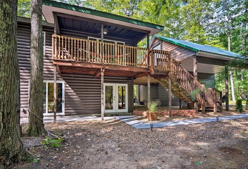 Dog Friendly Home Near Crystal Mtn & Outdoor Rec!