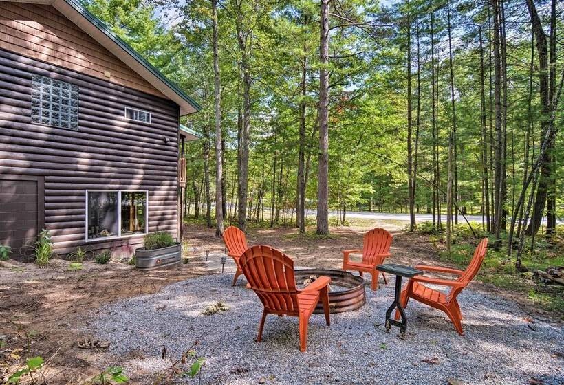 Dog Friendly Home Near Crystal Mtn & Outdoor Rec!