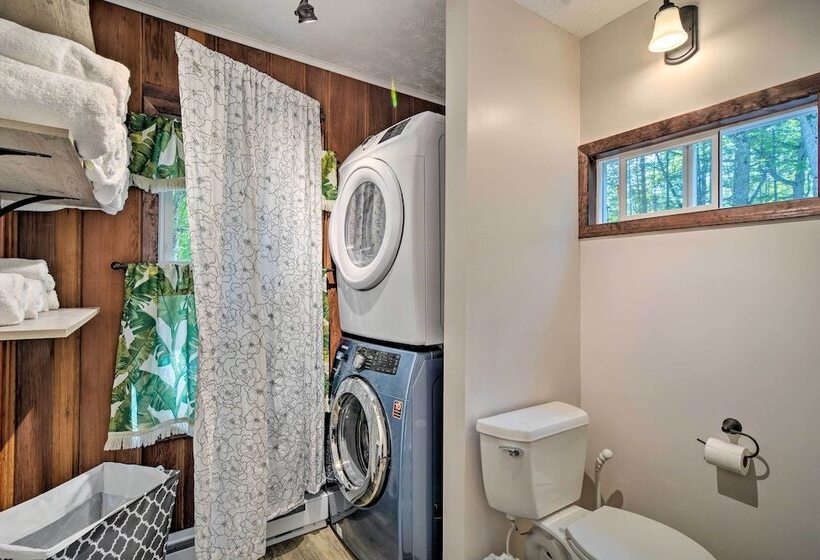 Dog Friendly Home Near Crystal Mtn & Outdoor Rec!