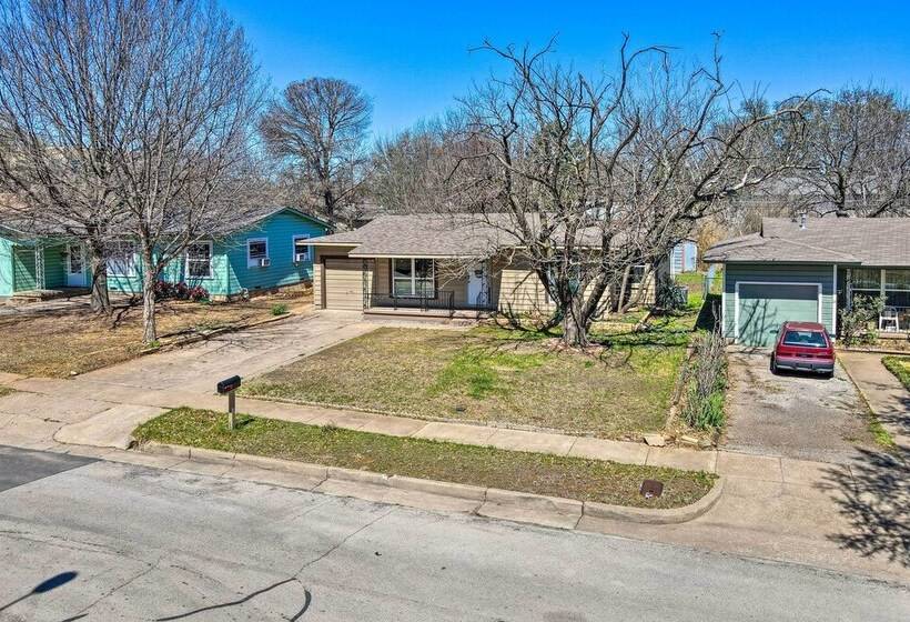 1 Mi To At&t Stadium: Downtown Arlington Home