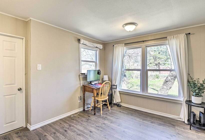 1 Mi To At&t Stadium: Downtown Arlington Home