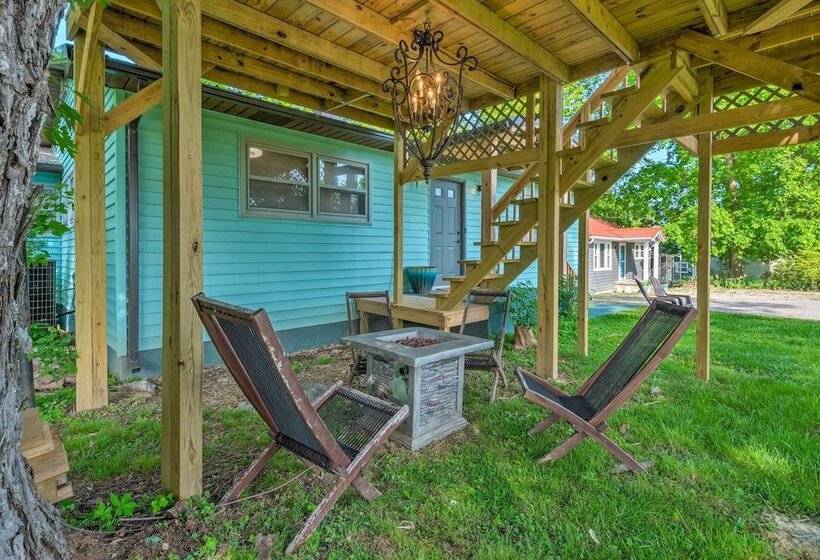 Lake Cumberland Eclectic Retreat: Fire Pit + Views