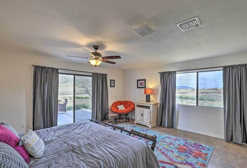 Elgin Home W/ Mountain Views ~ 3 Miles To Wineries