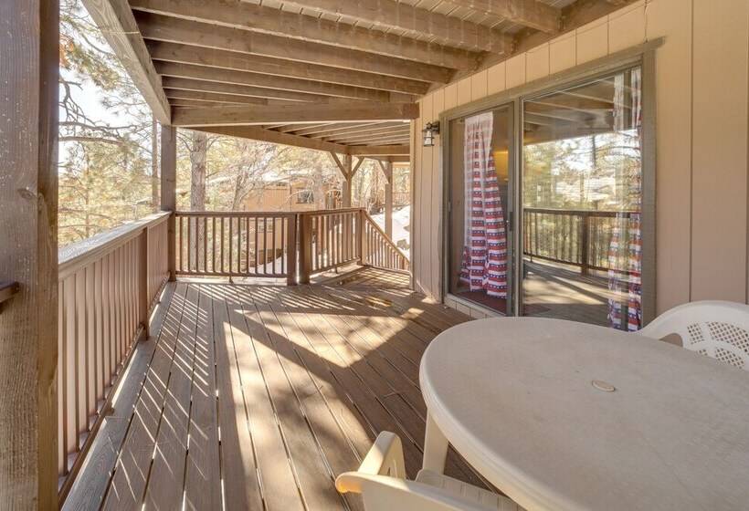 Munds Park Cabin: A/c, Grill, & Fire Pit!