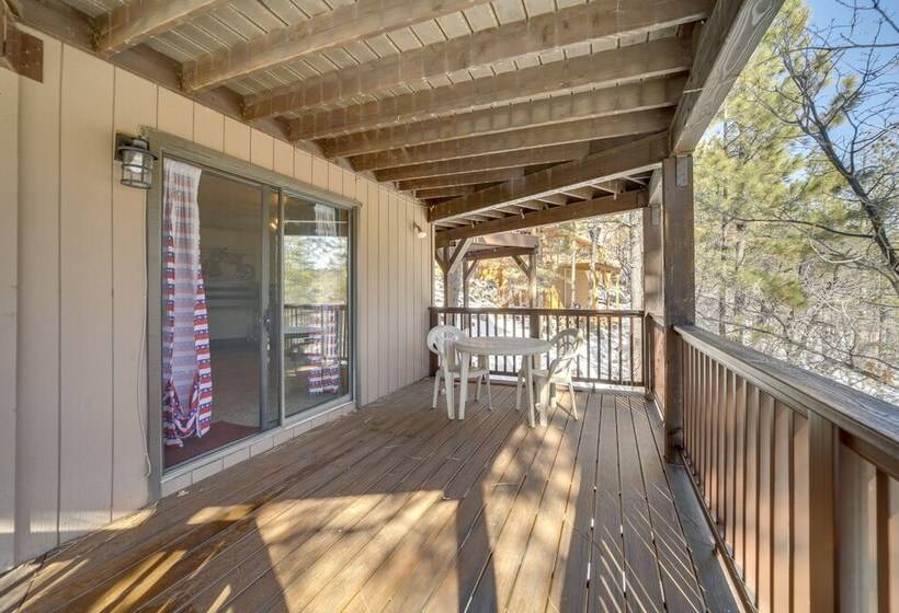 Munds Park Cabin: A/c, Grill, & Fire Pit!