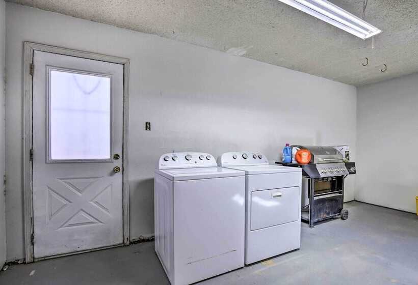 Family Friendly El Paso Abode W/ Large Yard!