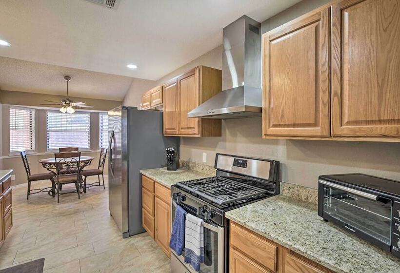 Family Friendly El Paso Abode W/ Large Yard!