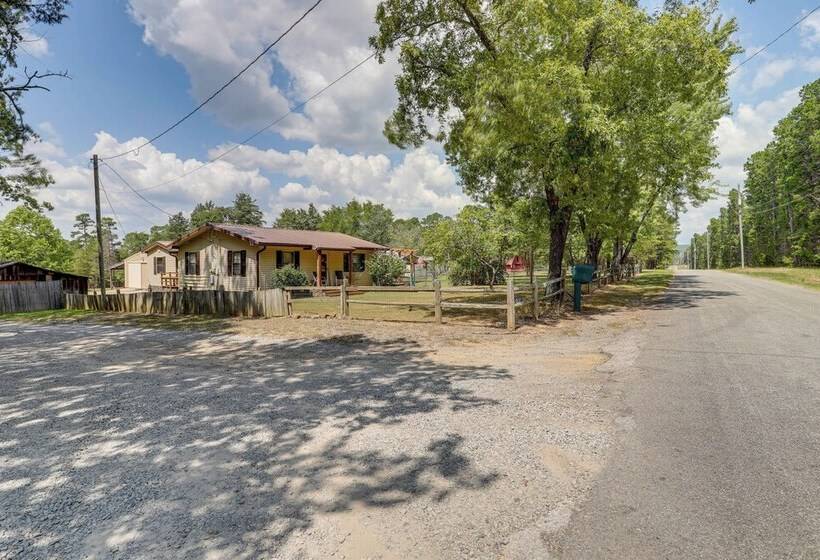 Tumbling Shoals Home W/ Private Yard + Grill!