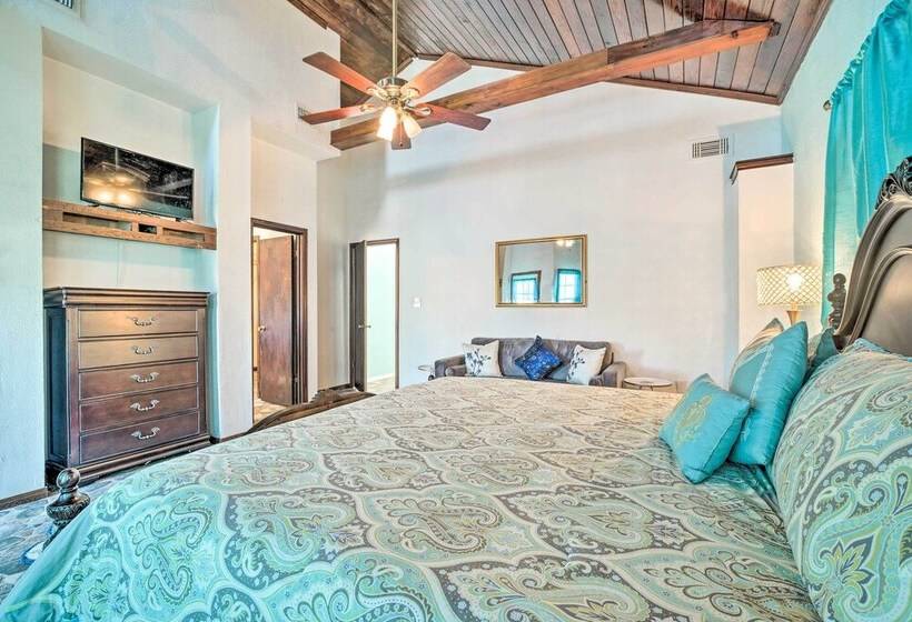 Family Home W/ Boat Dock, Fire Pit + Balcony