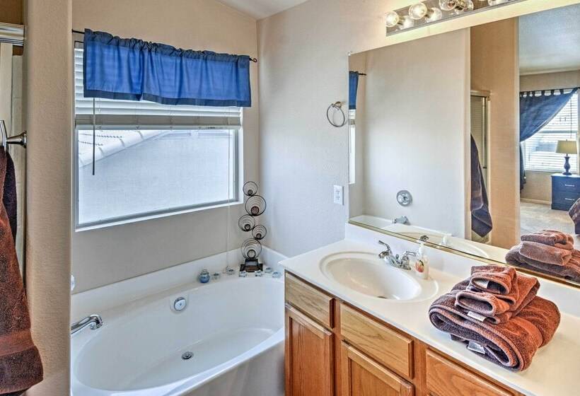 Goodyear Home W/ Pool, 2 Mi To Goodyear Ballpark