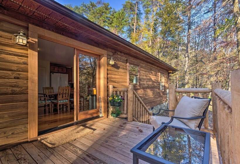 Blue Ridge Mtn Cabin Near Hiking & Biking Trails!