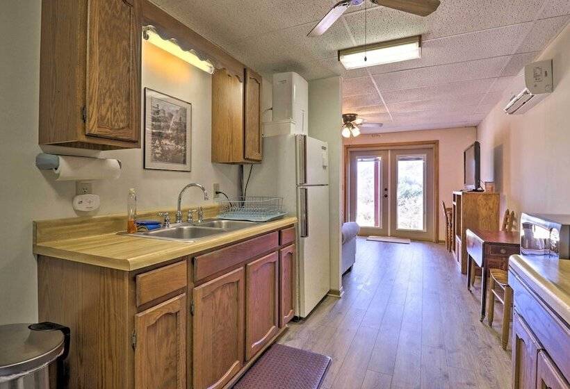 Franklin Family Home W/ 2 Decks & Fire Pit!