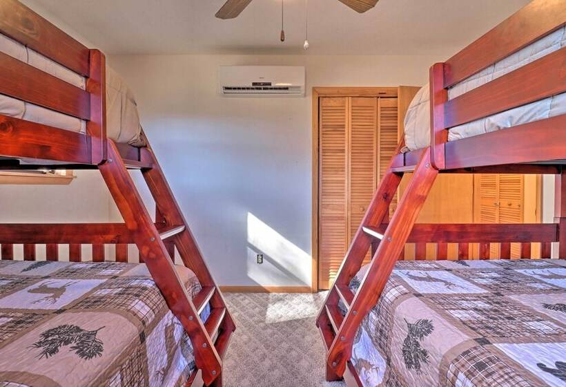 Franklin Family Home W/ 2 Decks & Fire Pit!