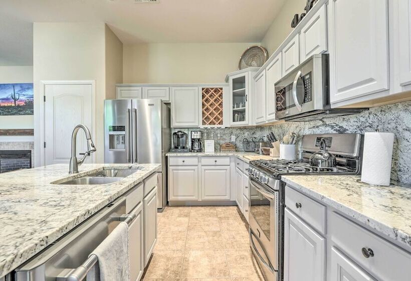 Goodyear Retreat W/ Pool ~ 30 Mi To Phoenix!