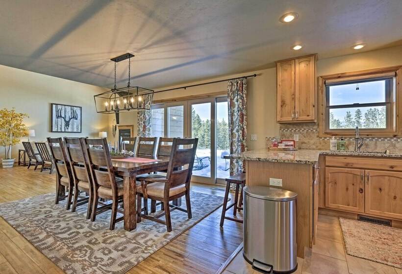 Grand Lake Getaway: Walk To Shadow Mountain Lake!