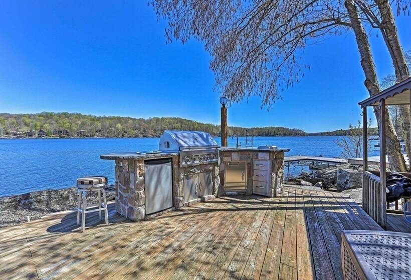 Airy Lake Ariel Home W/ Private Dock + Kayaks!