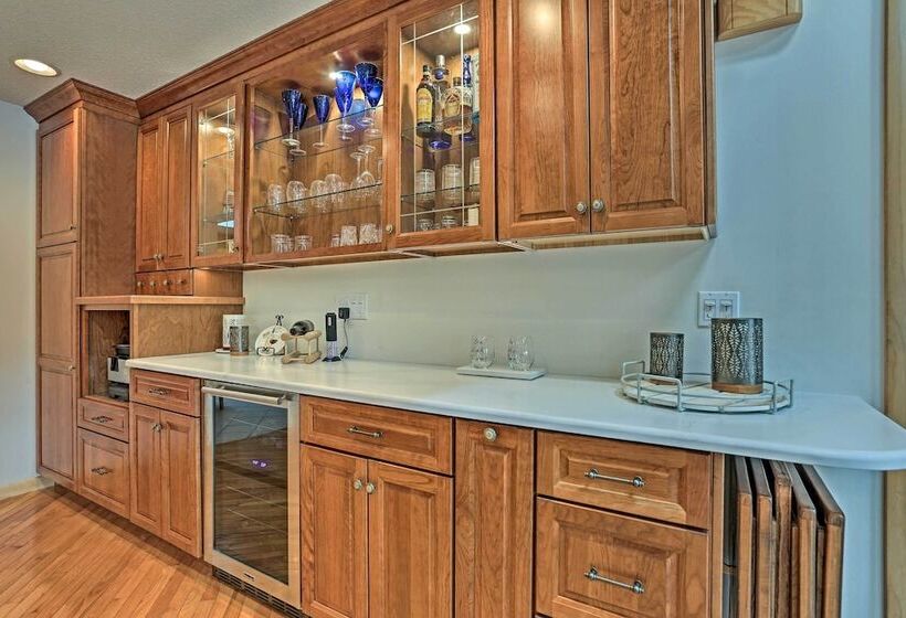 Airy Lake Ariel Home W/ Private Dock + Kayaks!