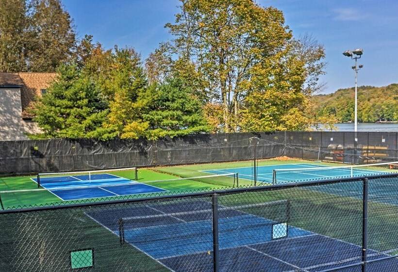 Airy Lake Ariel Home W/ Private Dock + Kayaks!