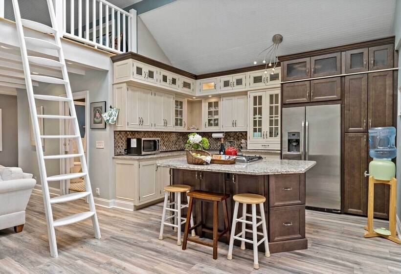 Guilford Carriage House At Granite Lodge!