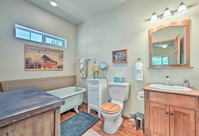 Bring A Pet: Happy Jack Cabin W/ Fire Pit!