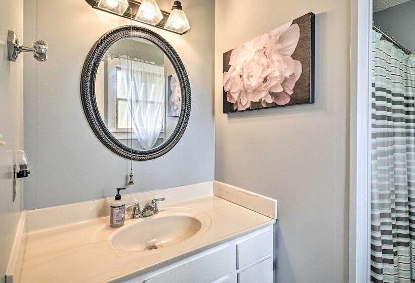 Hatteras Style Salvo Home Walk To Shore!