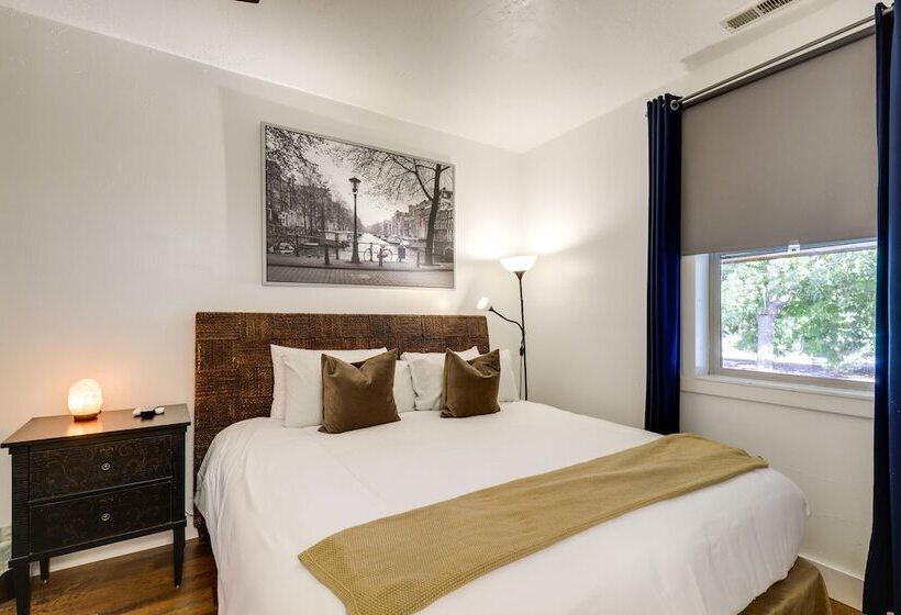 Heber City Home: Private Yard & Hot Tub!