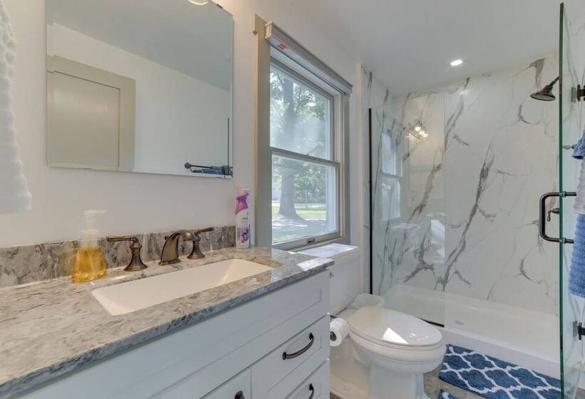 Higgins Lake House & Bunkhouse With Private Dock!