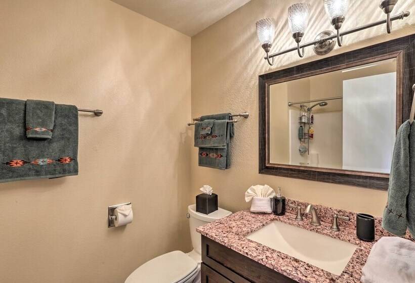 Sedona Retreat W/ Fire Pit, Near Hiking Trails