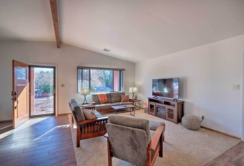 Sedona Retreat W/ Fire Pit, Near Hiking Trails