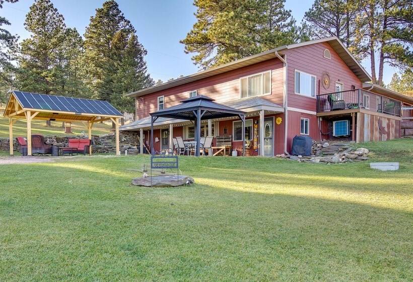 Hill City Hideaway Near Mt Rushmore & Hiking