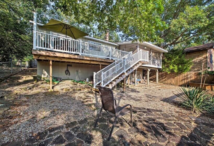 Hillside Rogers Cottage W/ Beaver Lake Views!