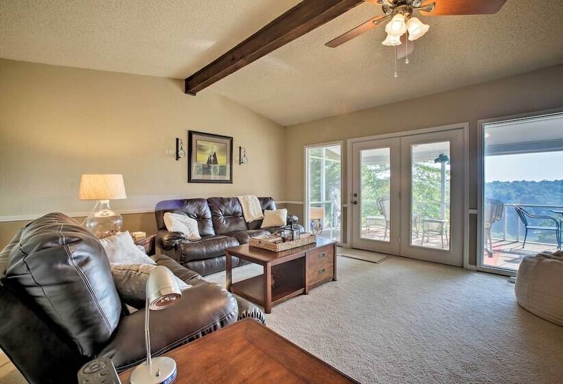 Hillside Rogers Cottage W/ Beaver Lake Views!