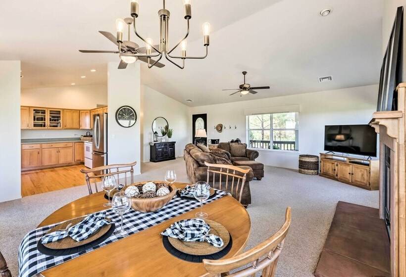 Fireplace, Sledding Paths: Show Low Haven