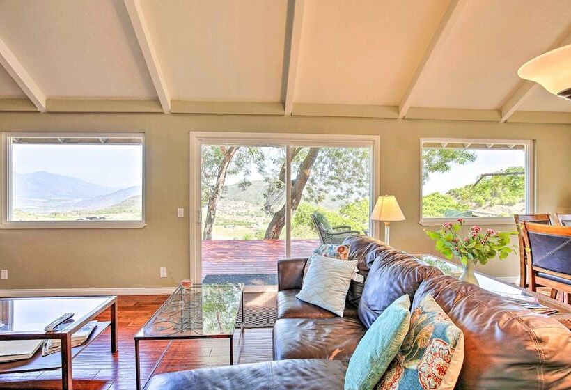 Hilltop Home In Wine Country W/ Hot Tub & Views!