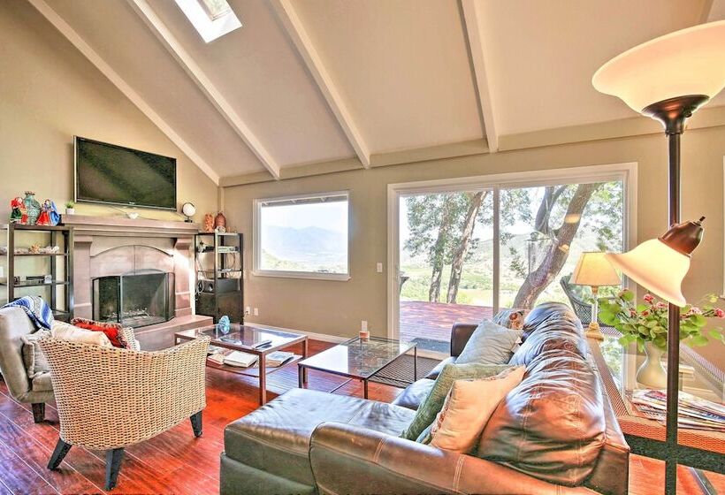 Hilltop Home In Wine Country W/ Hot Tub & Views!