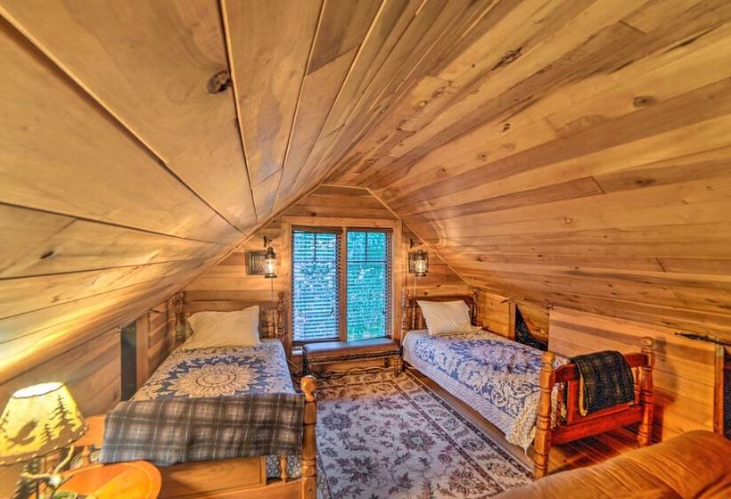 Historic Cabin W/ Stunning Kentucky Lake View