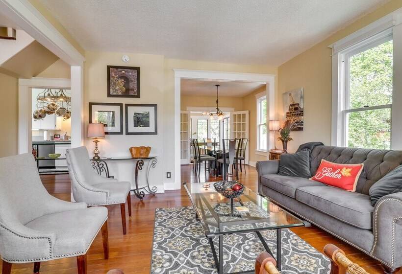 Historic Home Near Downtown Salem: Walk To Capitol
