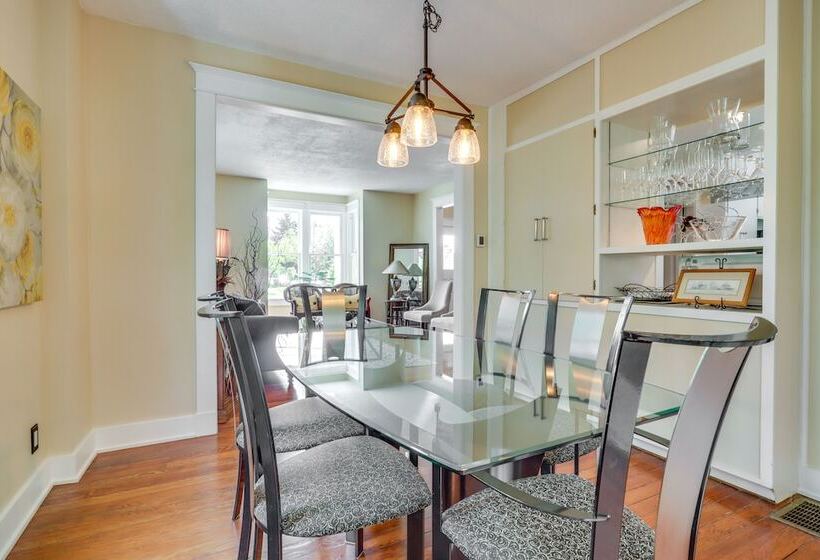 Historic Home Near Downtown Salem: Walk To Capitol