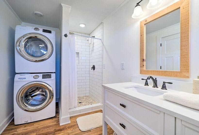 Historic Family Home < 1 Mi To Long Beach!