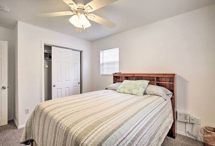 Home W/ Bbq ~ 1 Mi To Indian Rocks Beach & Golf