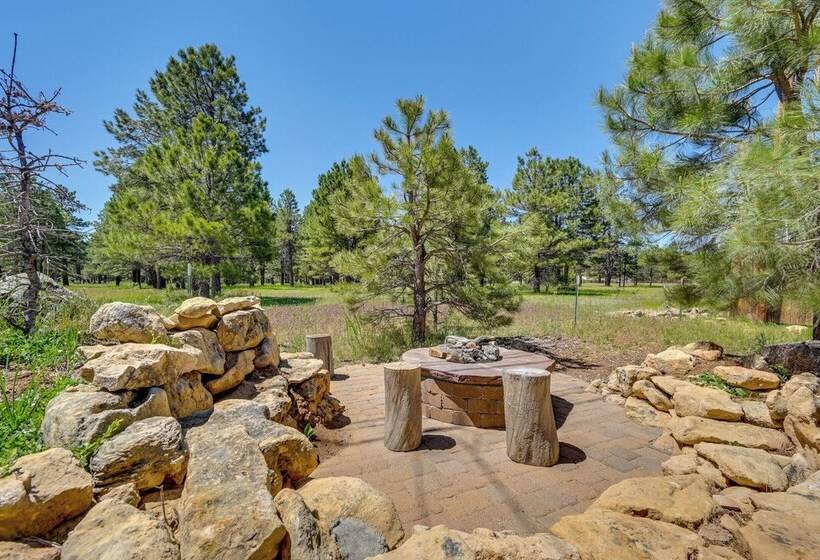 Home W/ Jacuzzi: 10 Mi To Nau & Flagstaff!