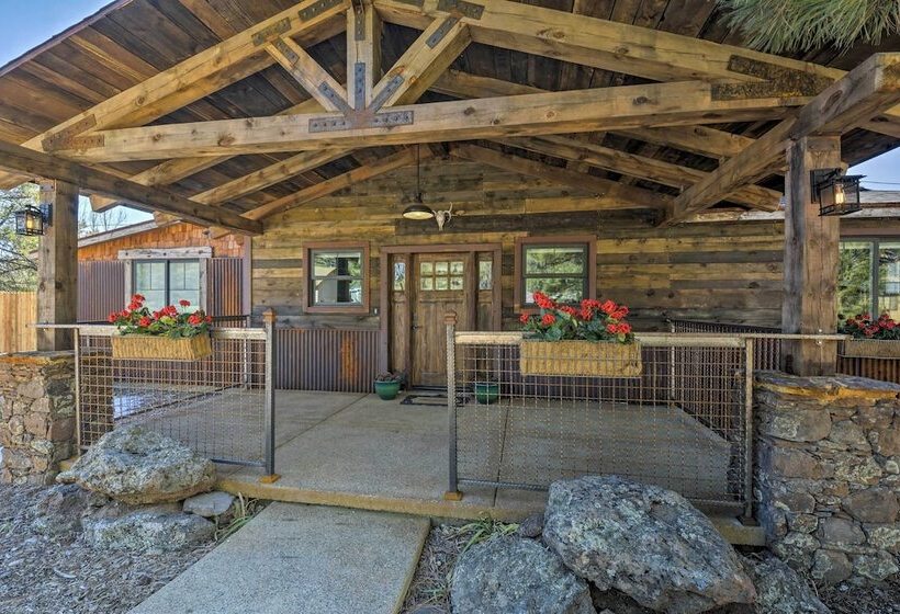 Home W/ Jacuzzi: 10 Mi To Nau & Flagstaff!