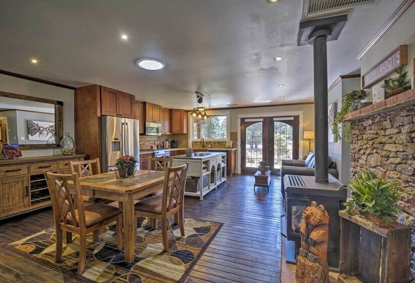 Home W/ Jacuzzi: 10 Mi To Nau & Flagstaff!