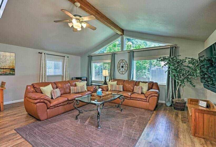 Flagstaff Home W/ Mountain View   Near Snowbowl!