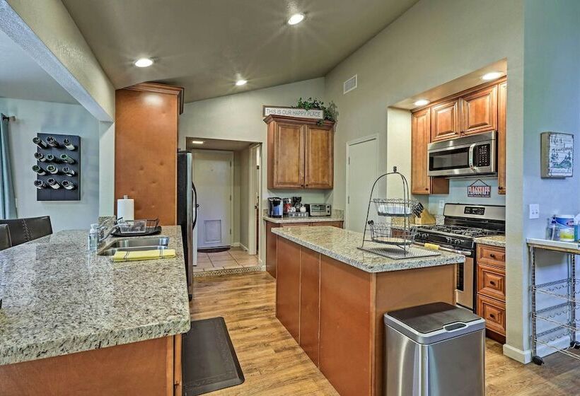 Flagstaff Home W/ Mountain View   Near Snowbowl!