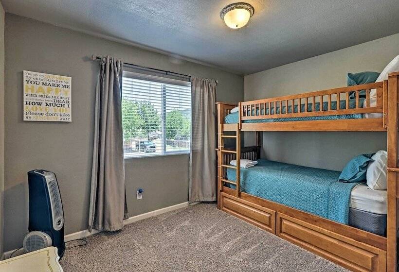 Flagstaff Home W/ Mountain View   Near Snowbowl!